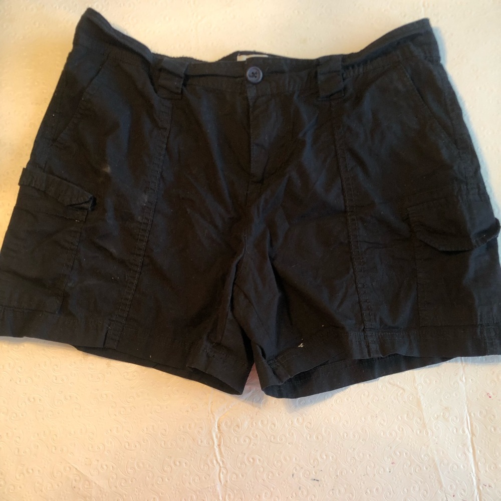 St. John’s Bay black shorts with pockets
